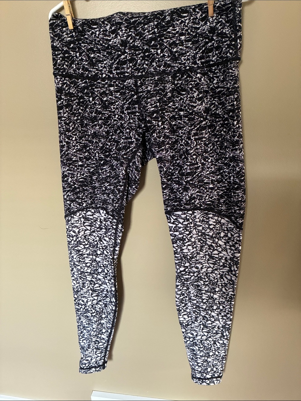 lululemon athletica Black & White Patterned Leggings
